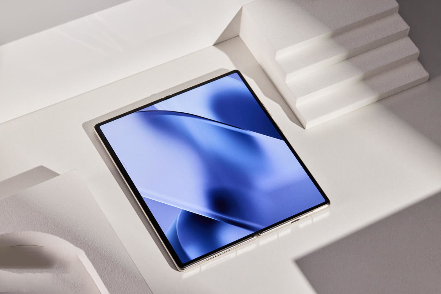 《小米 MIX Fold 3》折叠屏手机最新资讯：后置潜望长焦相机
